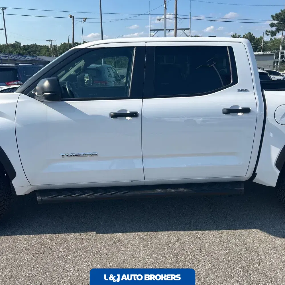 2025 Toyota Tundra SR5
