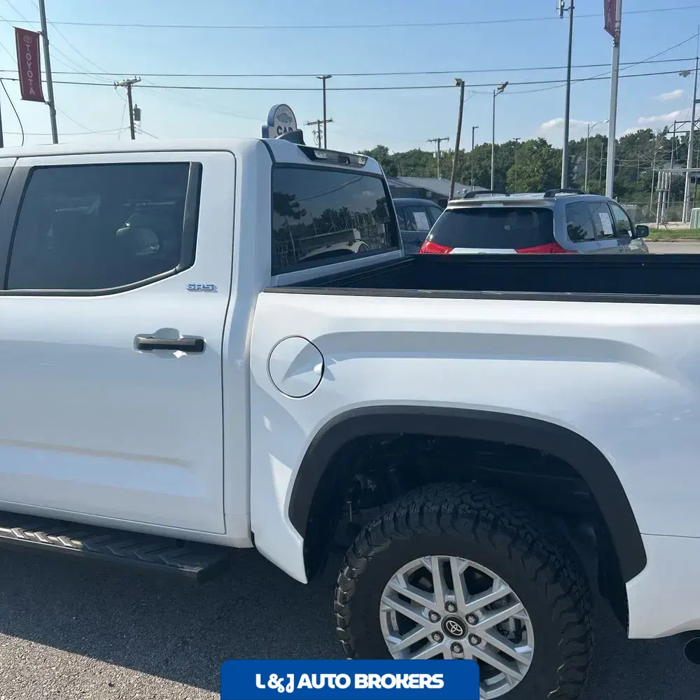2025 Toyota Tundra SR5