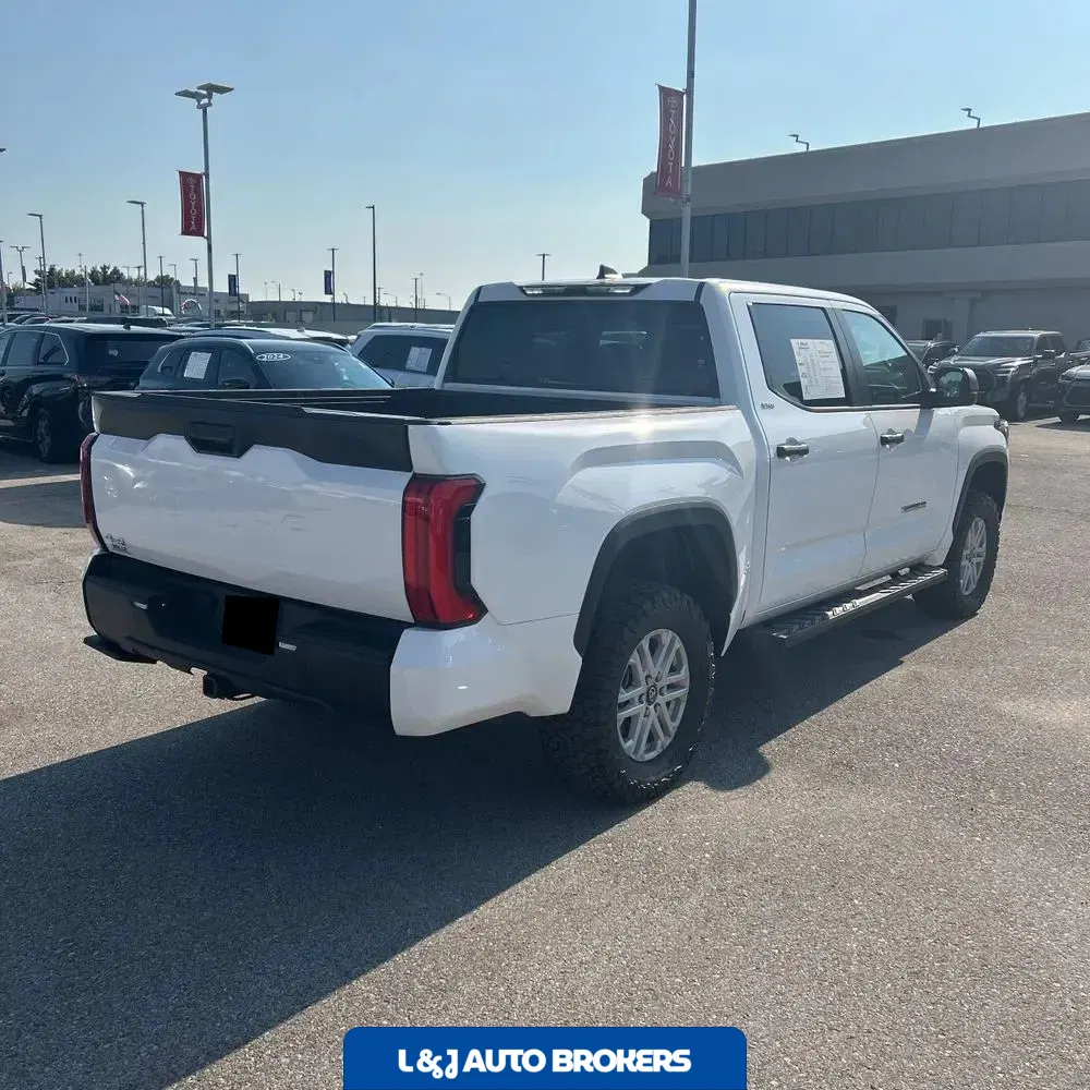 2025 Toyota Tundra SR5
