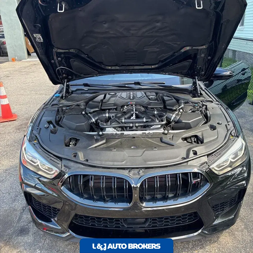 2022 BMW M8 Competition