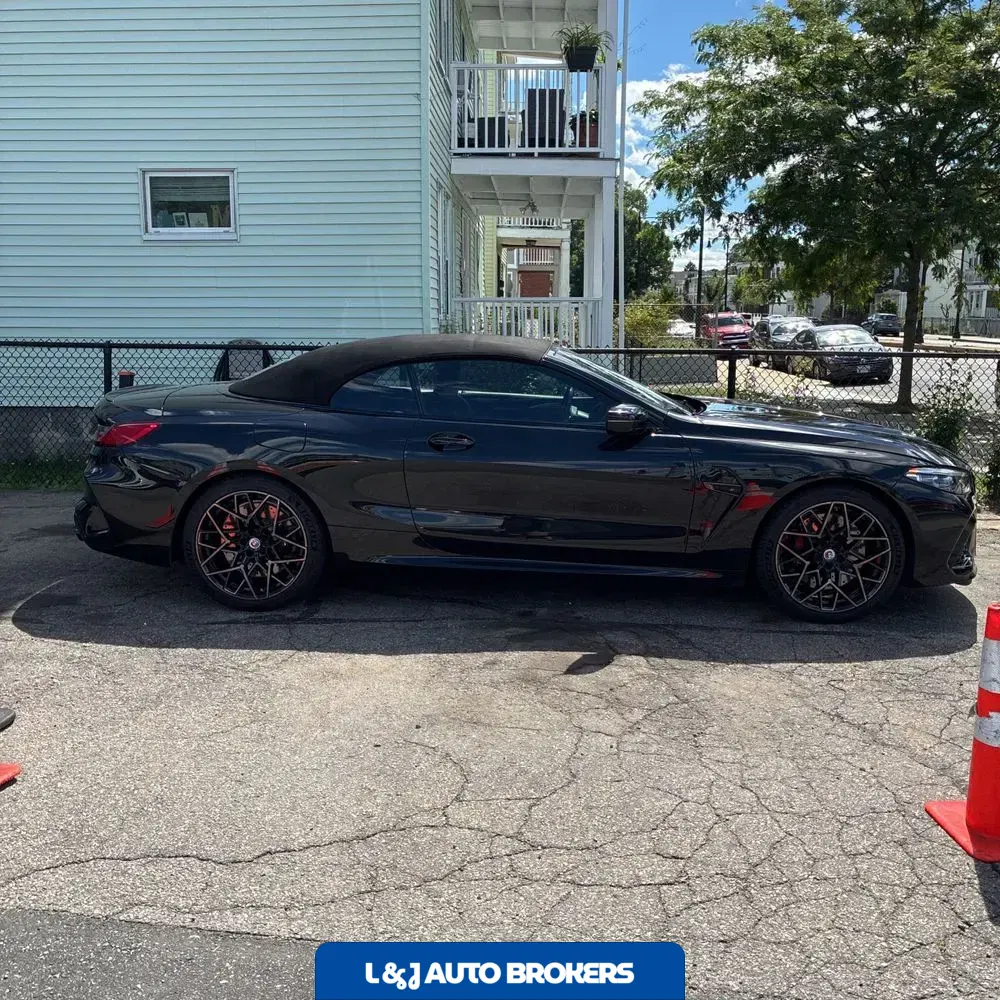 2022 BMW M8 Competition