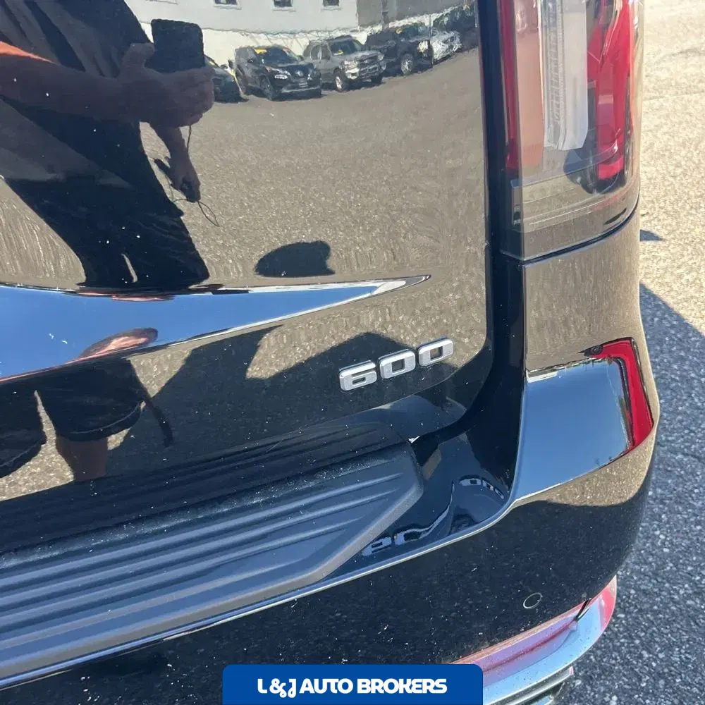 2023 Cadillac Escalade ESV Premium Luxury