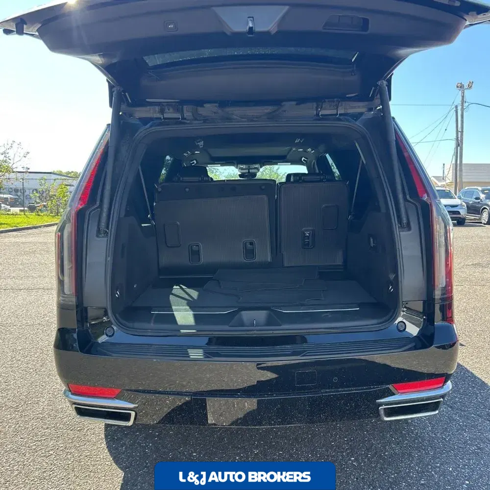 2023 Cadillac Escalade ESV Premium Luxury