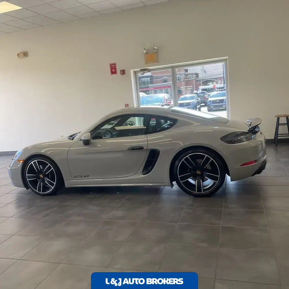 2024 Porsche 718 Cayman GTS 4.0