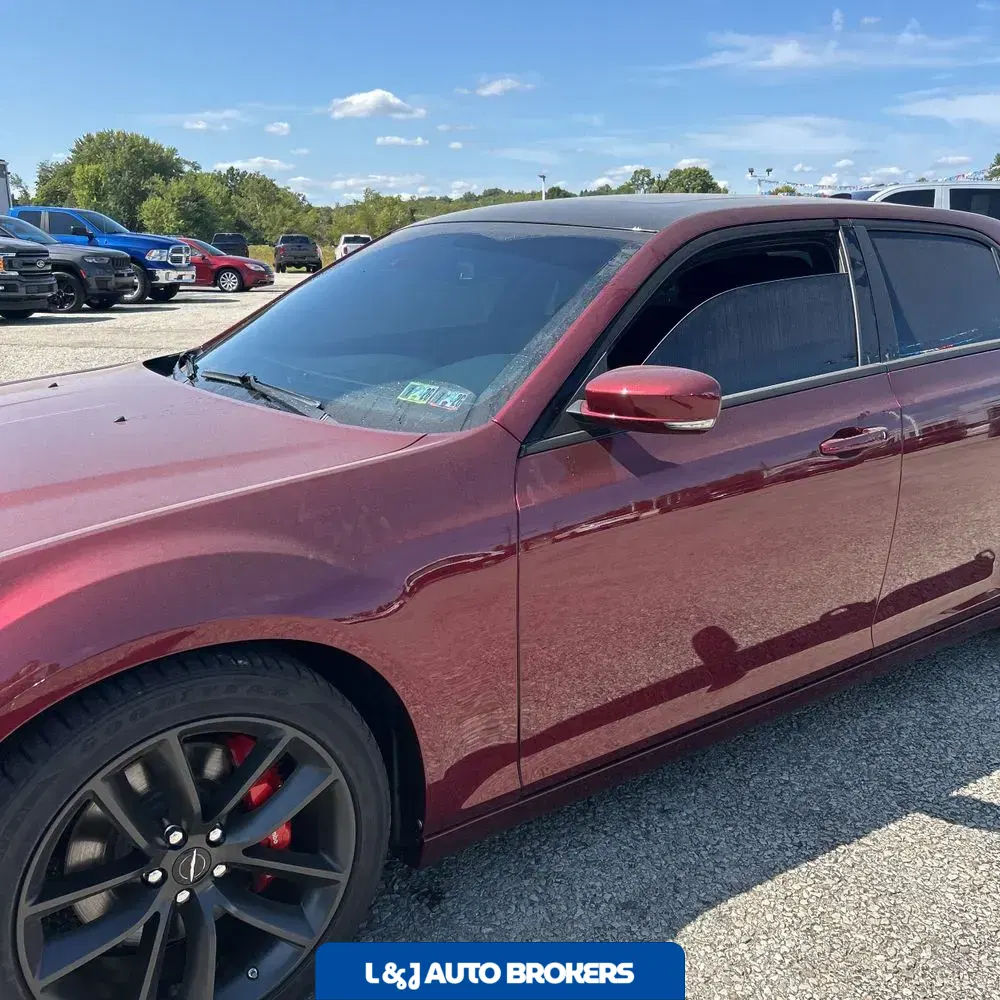 2023 Chrysler 300 C