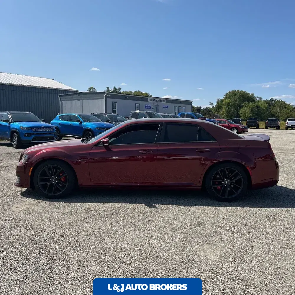 2023 Chrysler 300 C