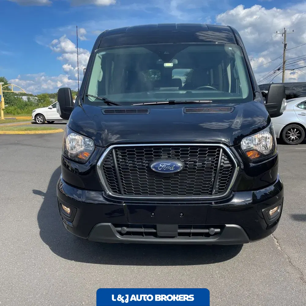 2025 Ford Transit 350 XLT