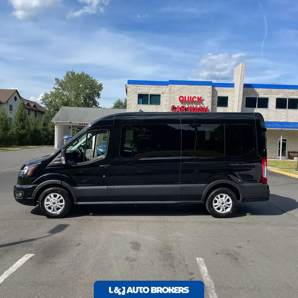 2025 Ford Transit 350 XLT