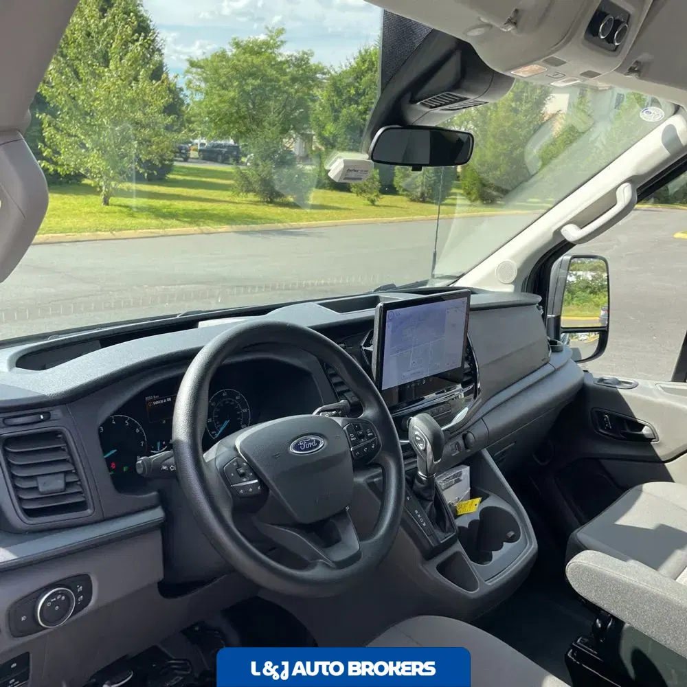 2025 Ford Transit 350 XLT