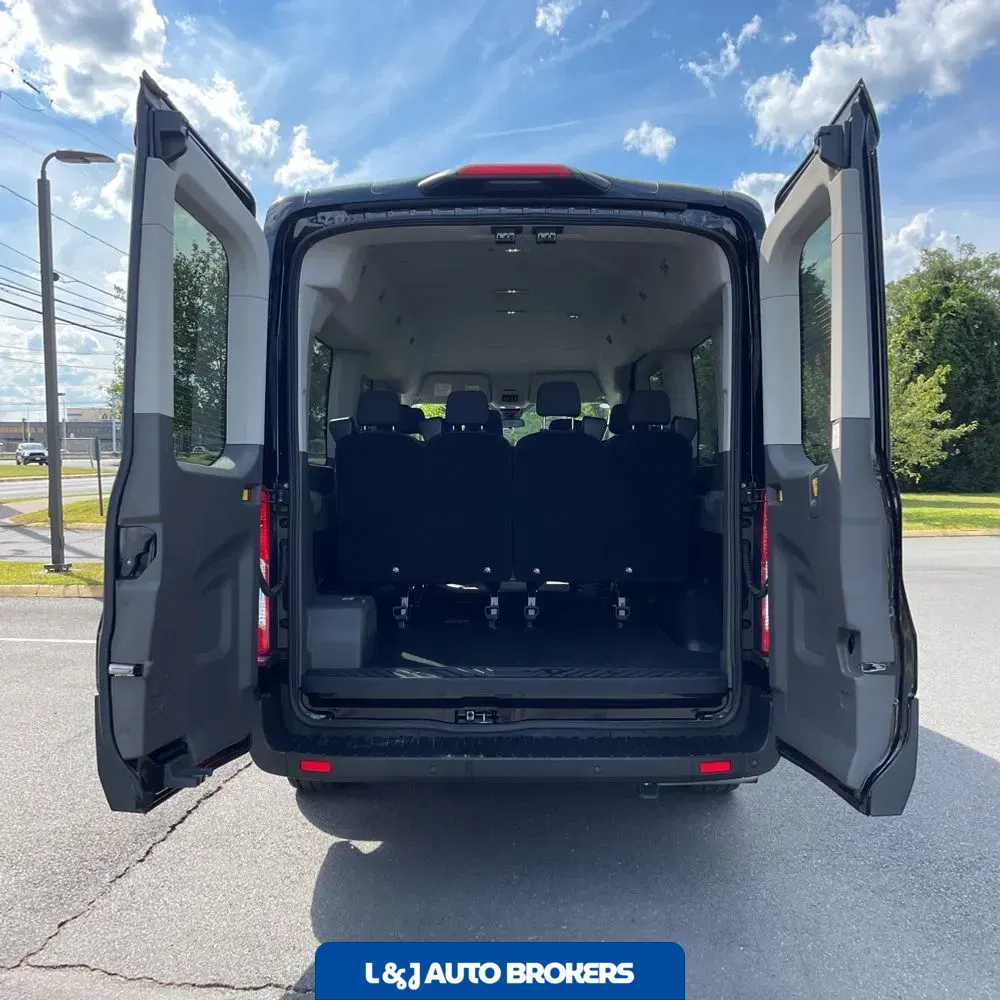 2025 Ford Transit 350 XLT