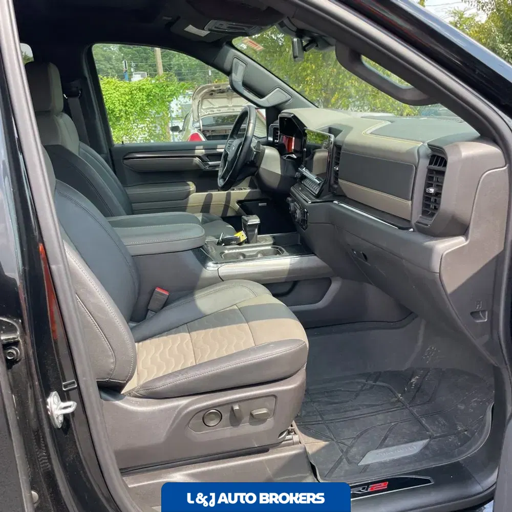 2024 Chevrolet Silverado 1500 ZR2