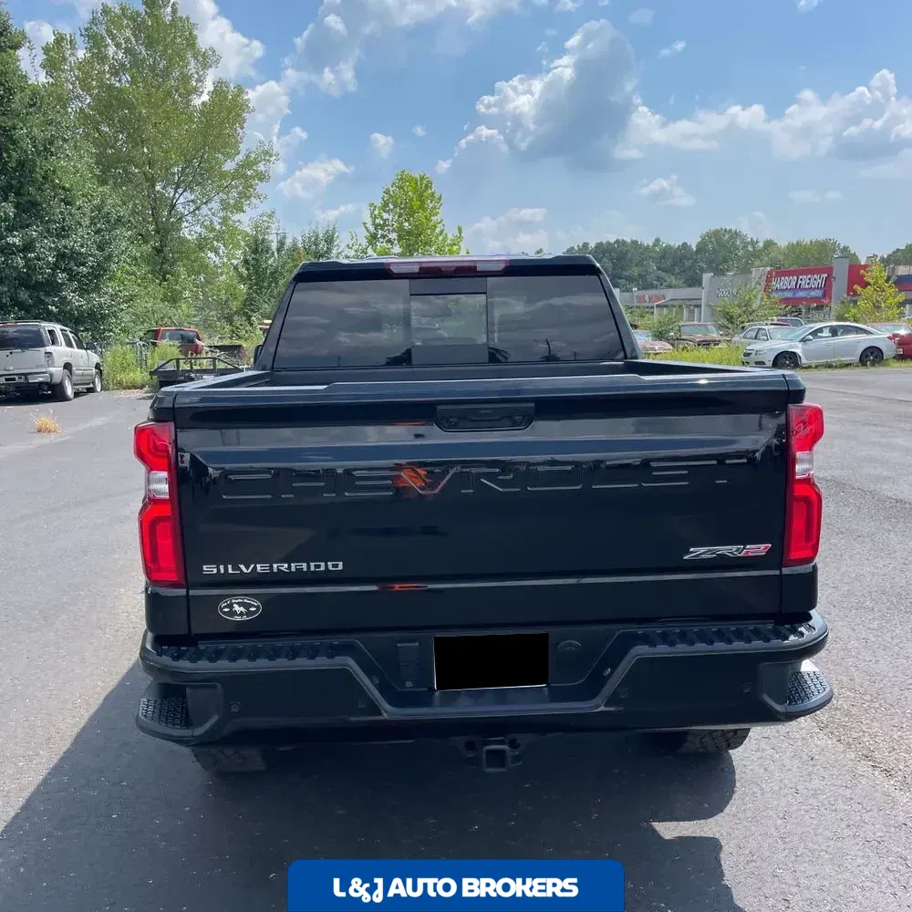 2024 Chevrolet Silverado 1500 ZR2