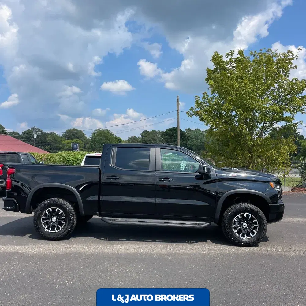 2024 Chevrolet Silverado 1500 ZR2