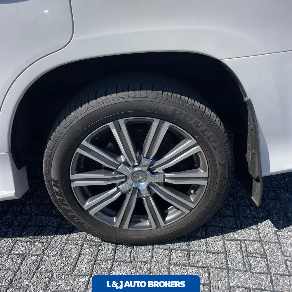 2017 Lexus LX 570 Base