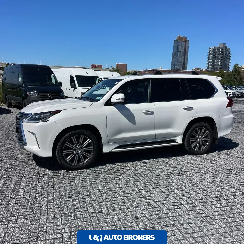 2017 Lexus LX 570 Base
