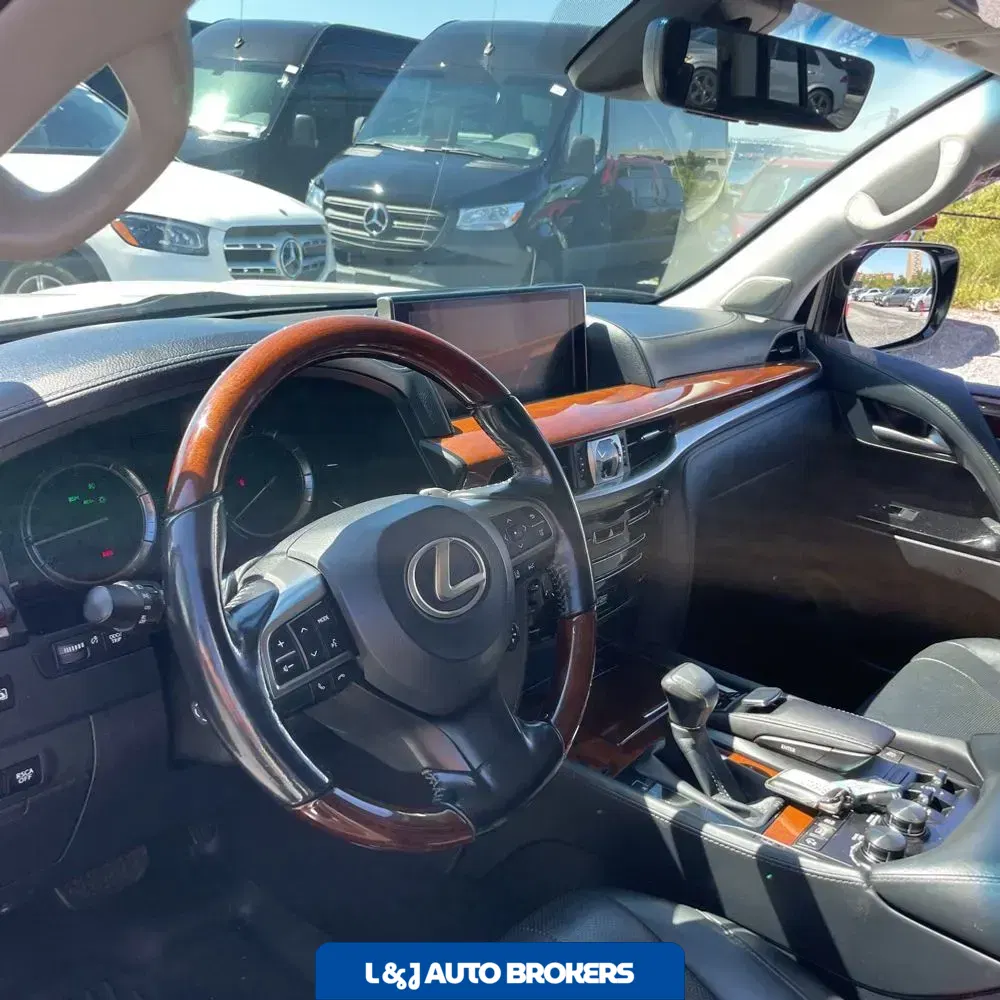 2017 Lexus LX 570 Base