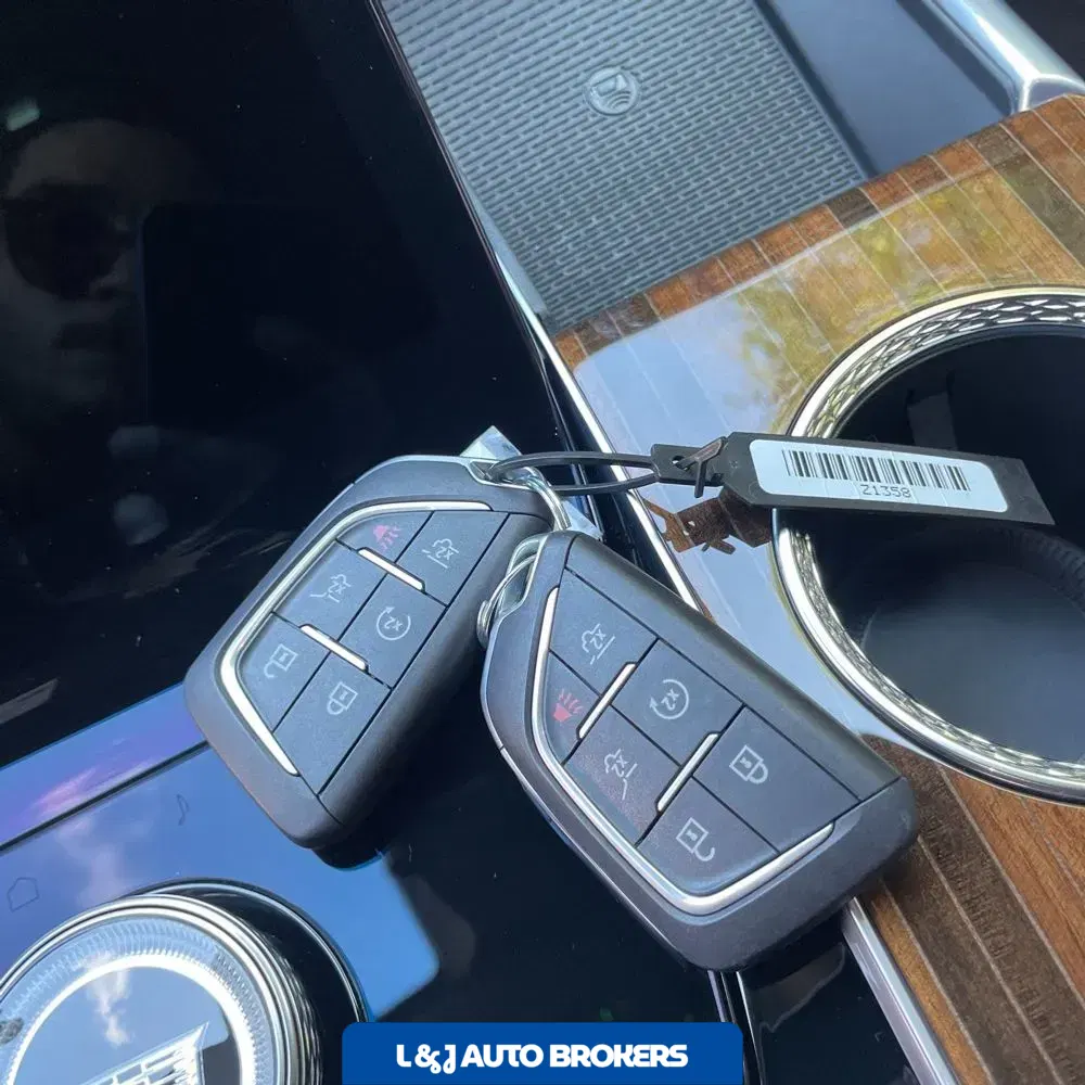 2025 Cadillac Escalade Sport Platinum