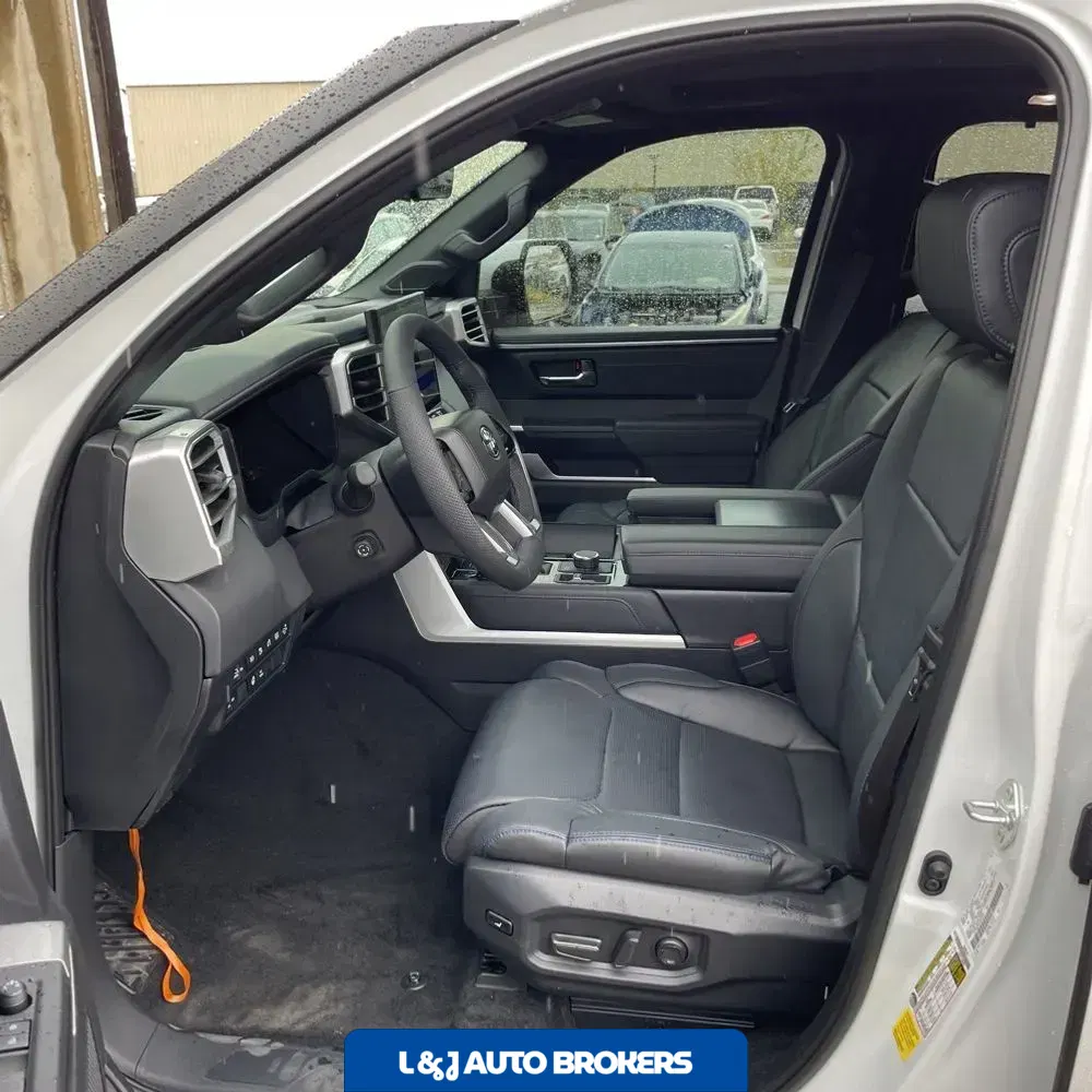 2025 Toyota Sequoia Platinum