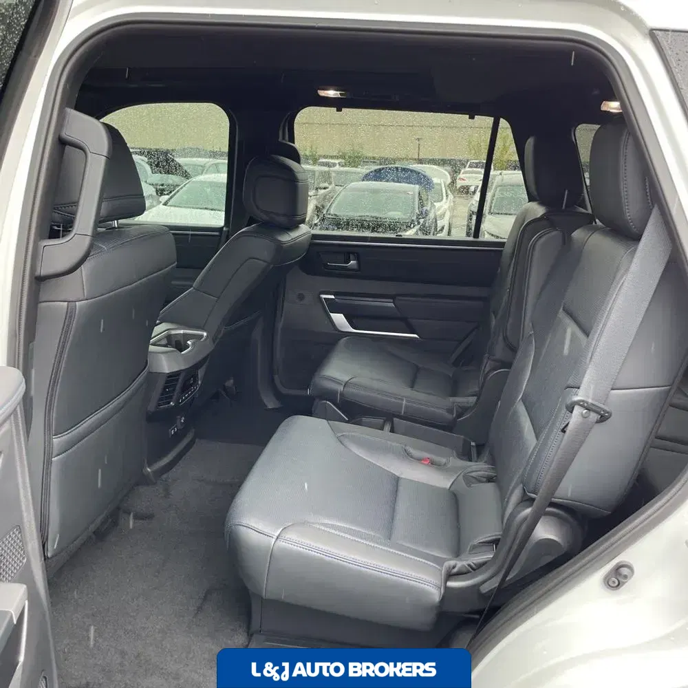 2025 Toyota Sequoia Platinum