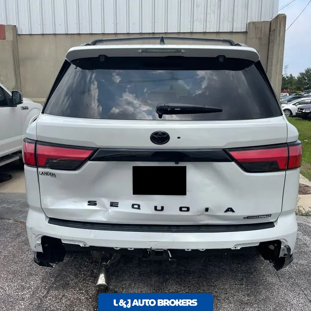 2025 Toyota Sequoia Platinum