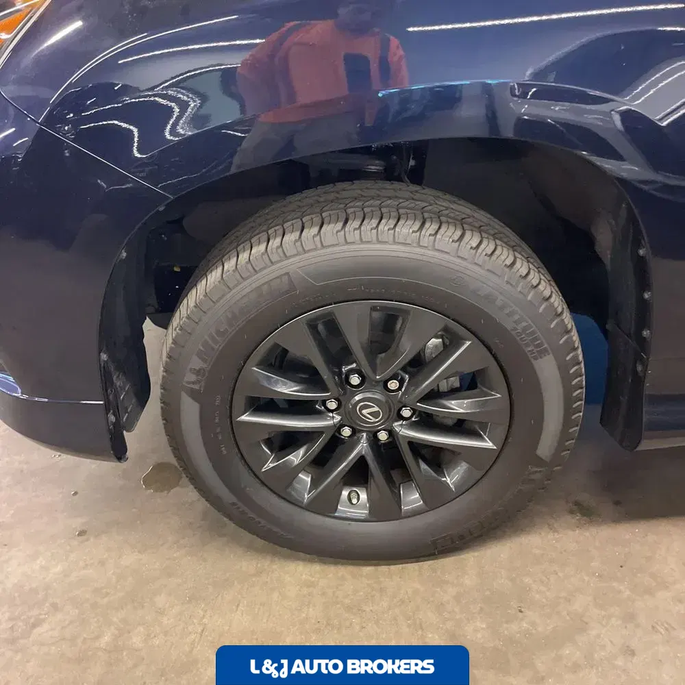 2023 Lexus GX 460 Base