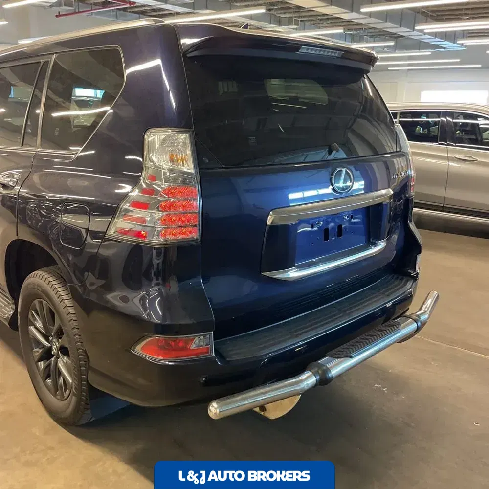 2023 Lexus GX 460 Base