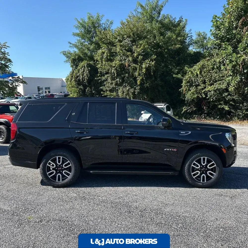 2024 GMC Yukon AT4