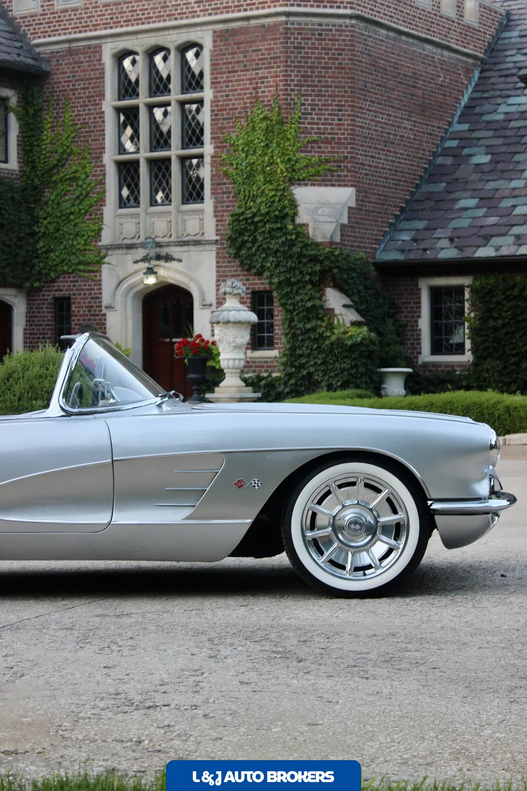 1959 Corvette Restomod Small Block V8 & Muncie 4-Speed