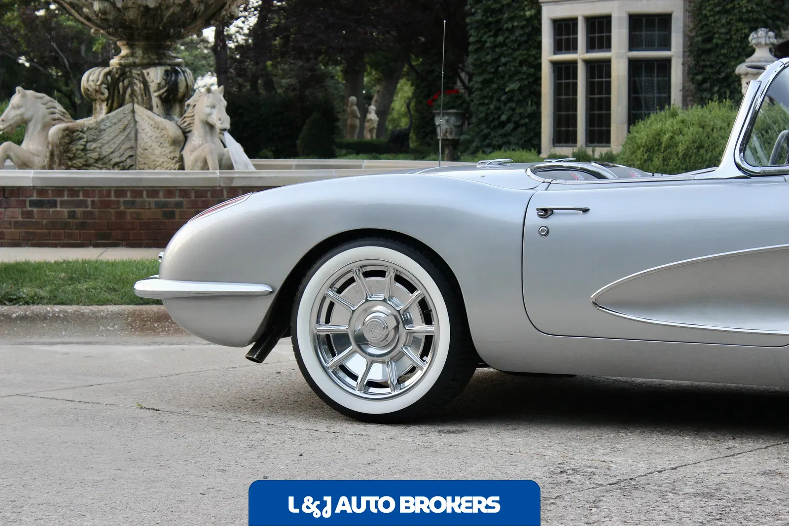 1959 Corvette Restomod Small Block V8 & Muncie 4-Speed
