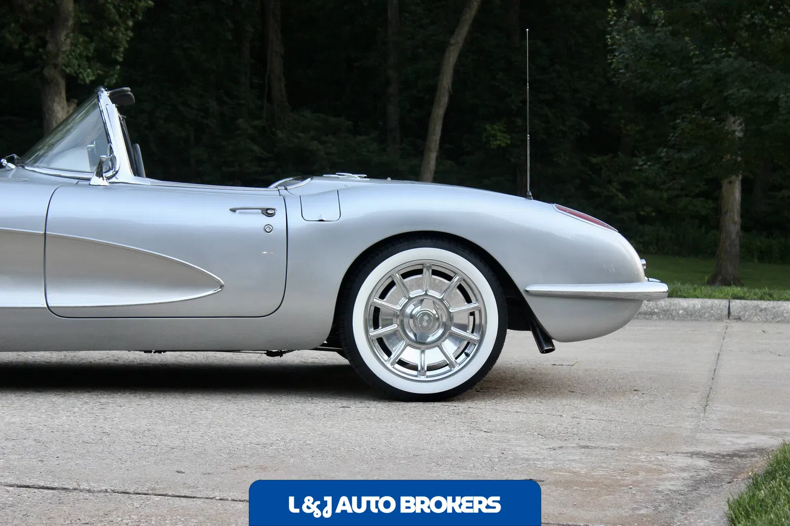 1959 Corvette Restomod Small Block V8 & Muncie 4-Speed