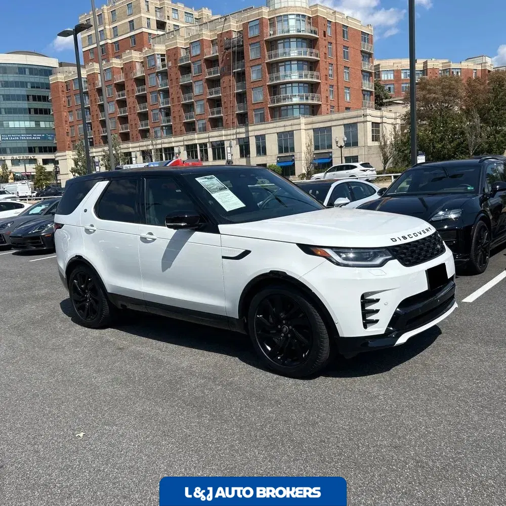 2024 Land Rover Discovery Dynamic SE P300