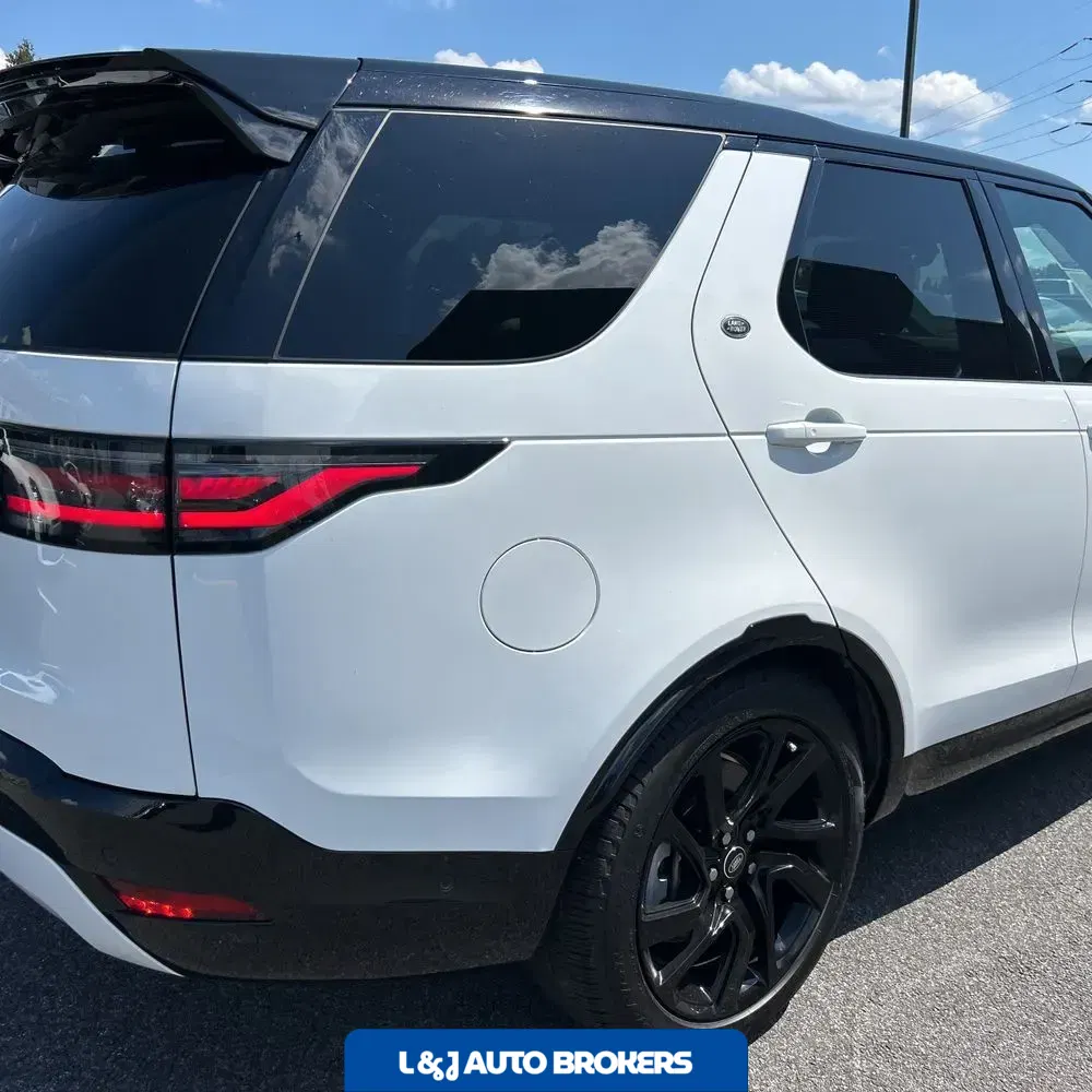 2024 Land Rover Discovery Dynamic SE P300