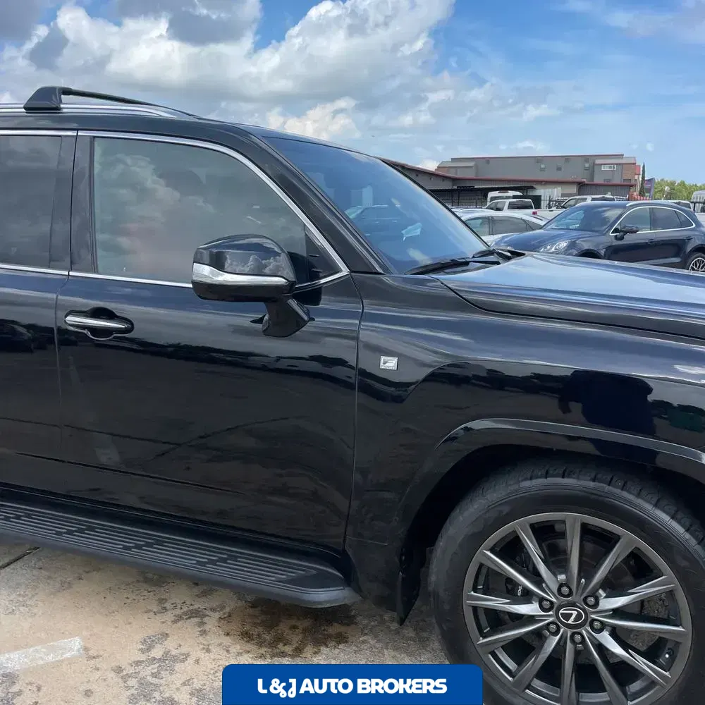 2024 Lexus LX 600 F SPORT Handling