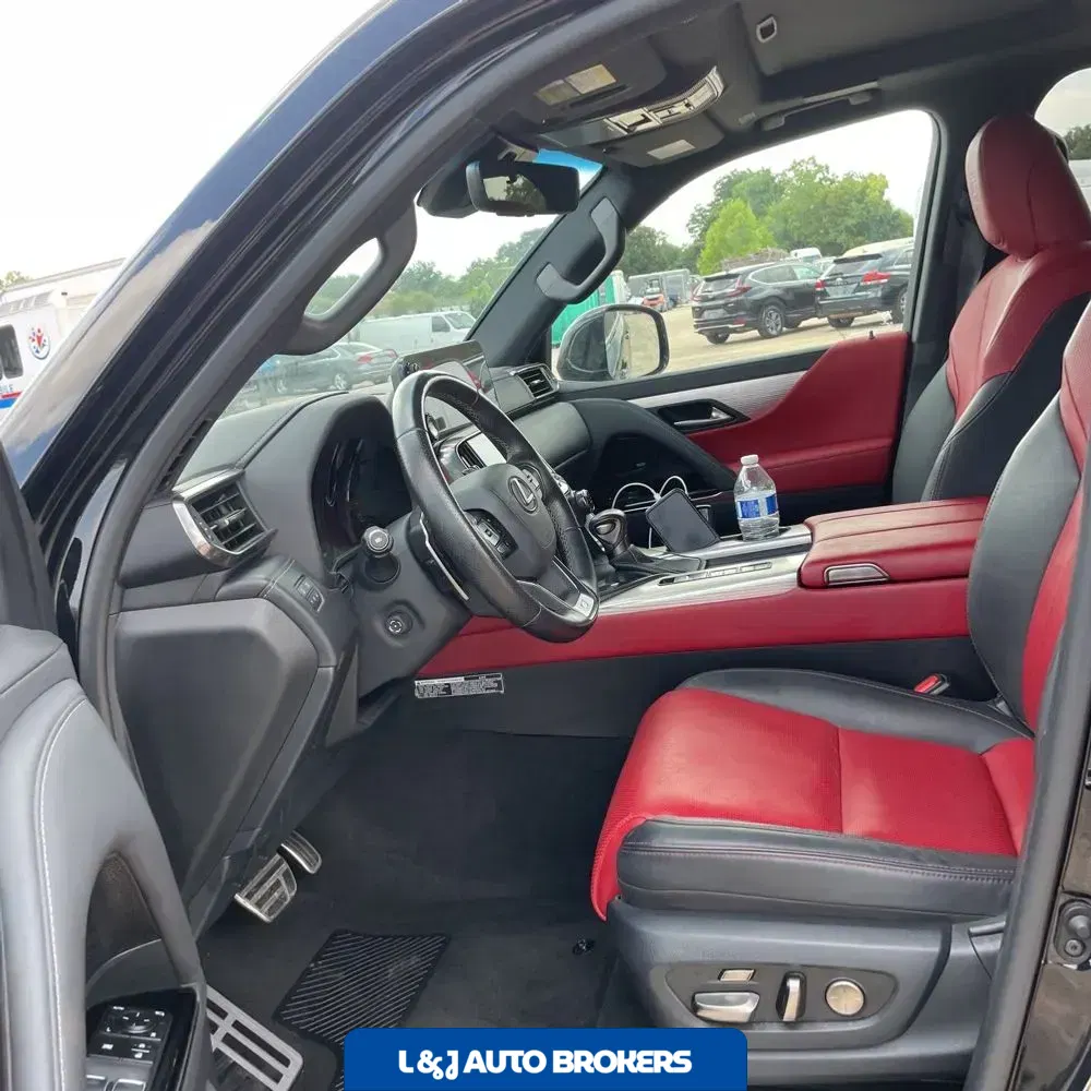 2024 Lexus LX 600 F SPORT Handling