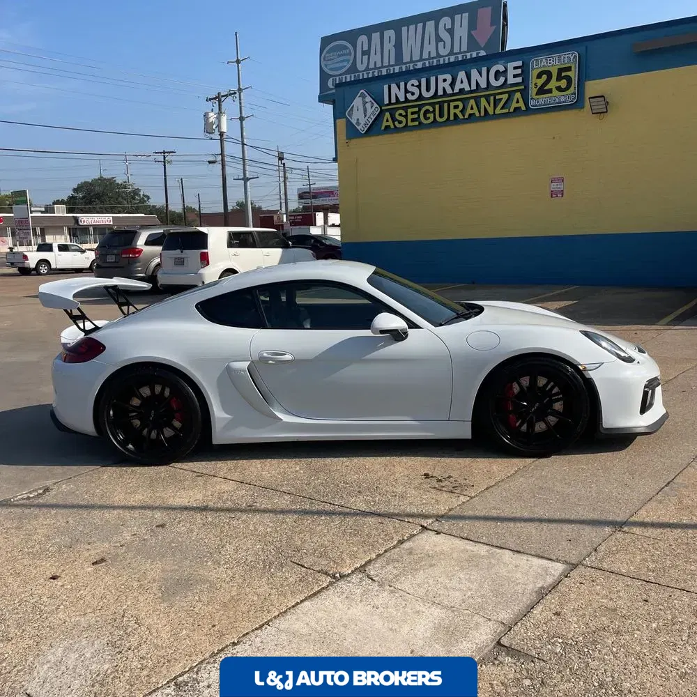 2016 Porsche Cayman GT4