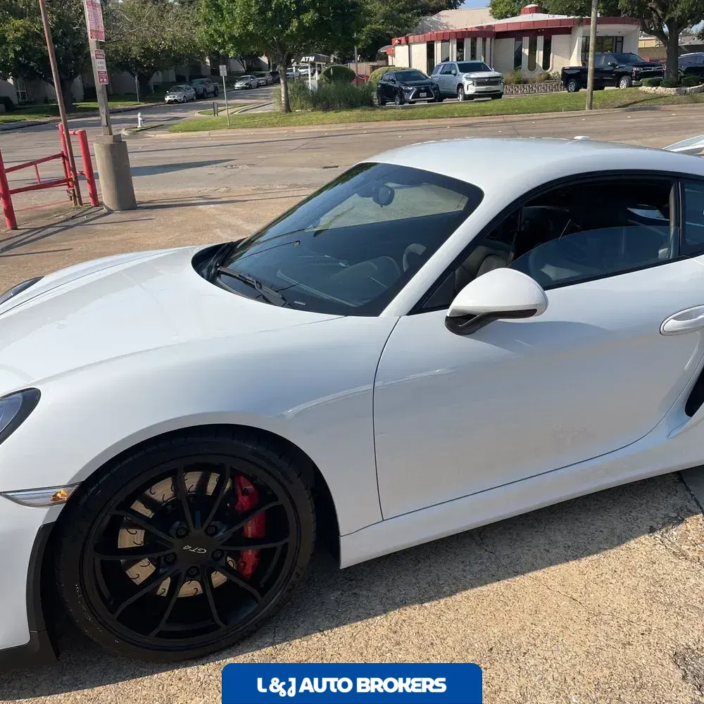 2016 Porsche Cayman GT4