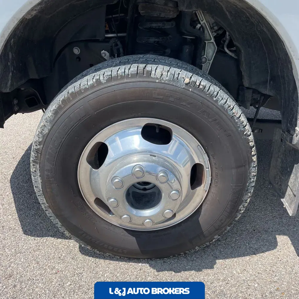 2025 Ford F-350 Super Duty Lariat