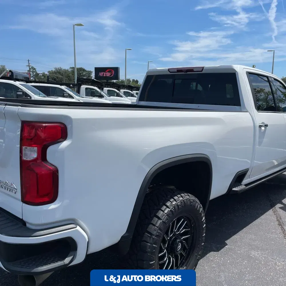 2022 Chevrolet Silverado 3500HD High Country