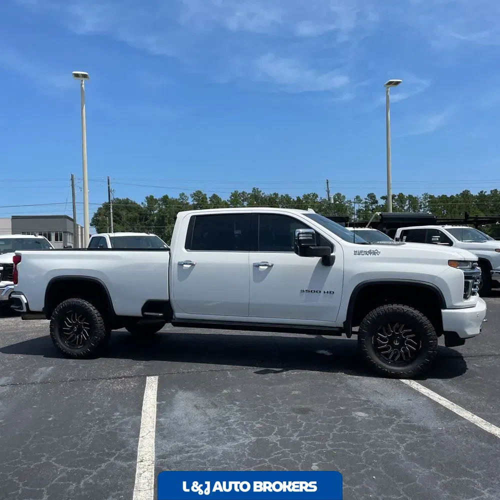 2022 Chevrolet Silverado 3500HD High Country