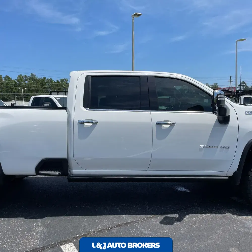 2022 Chevrolet Silverado 3500HD High Country