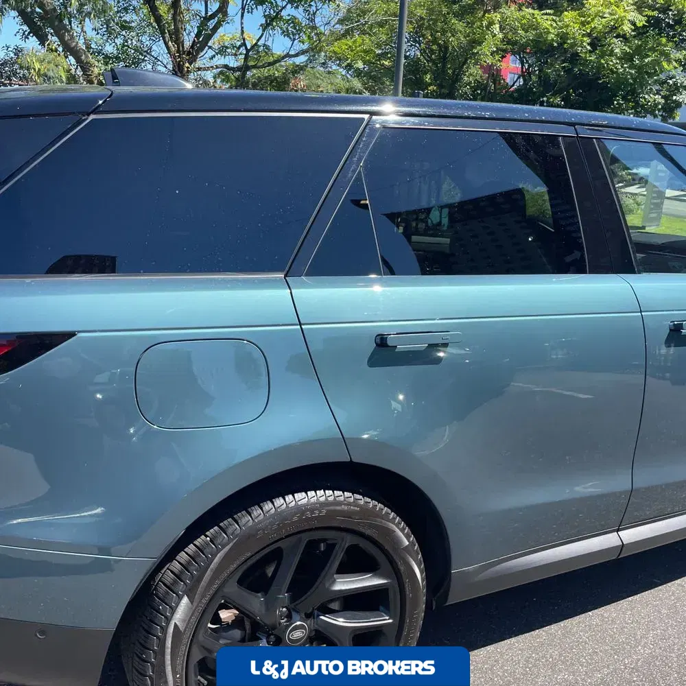 2024 Land Rover Range Rover Sport P360 SE