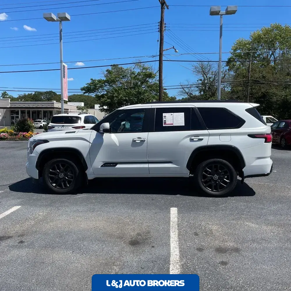 2024 Toyota Sequoia Platinum