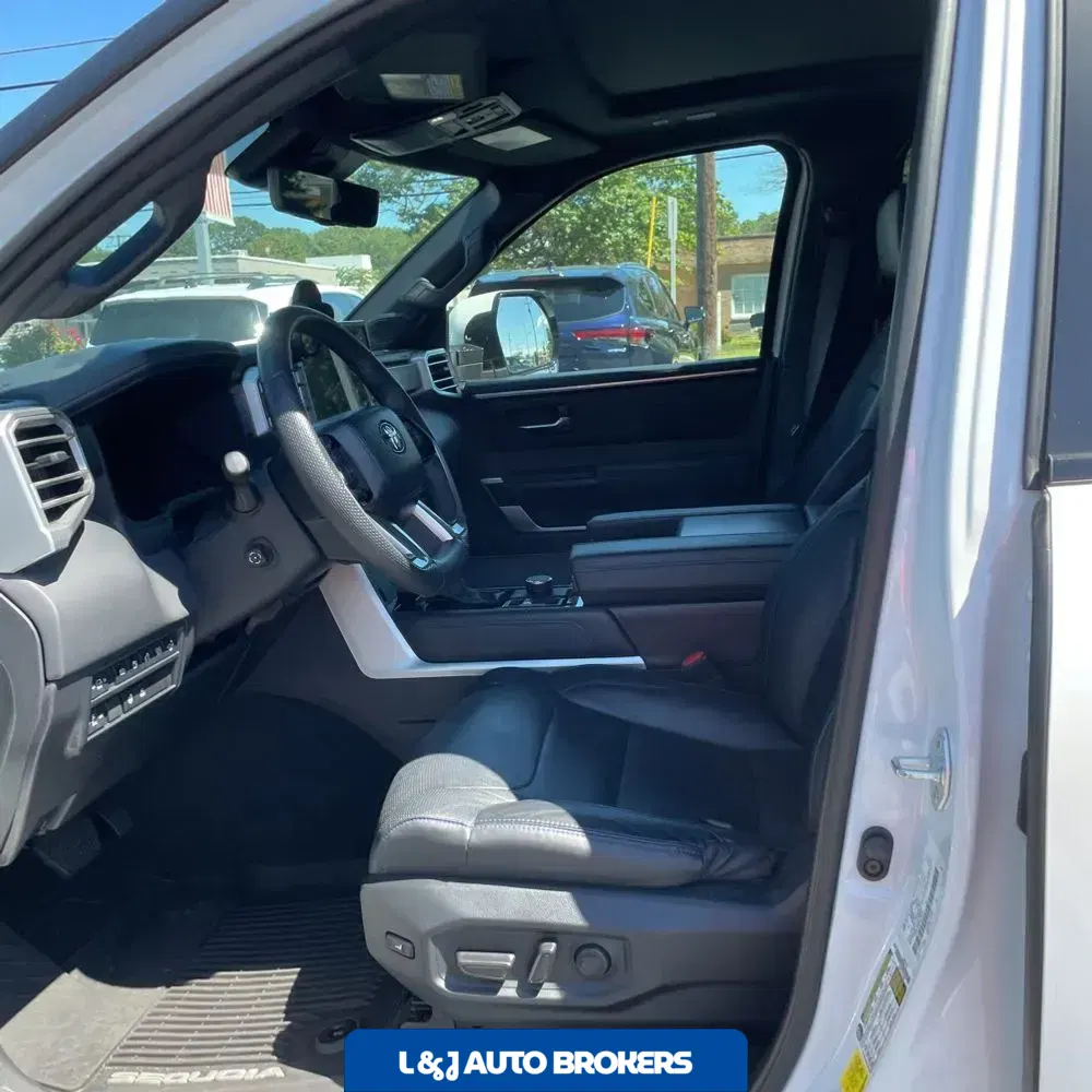 2024 Toyota Sequoia Platinum