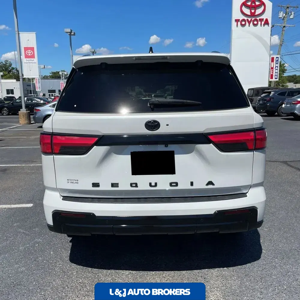 2024 Toyota Sequoia Platinum