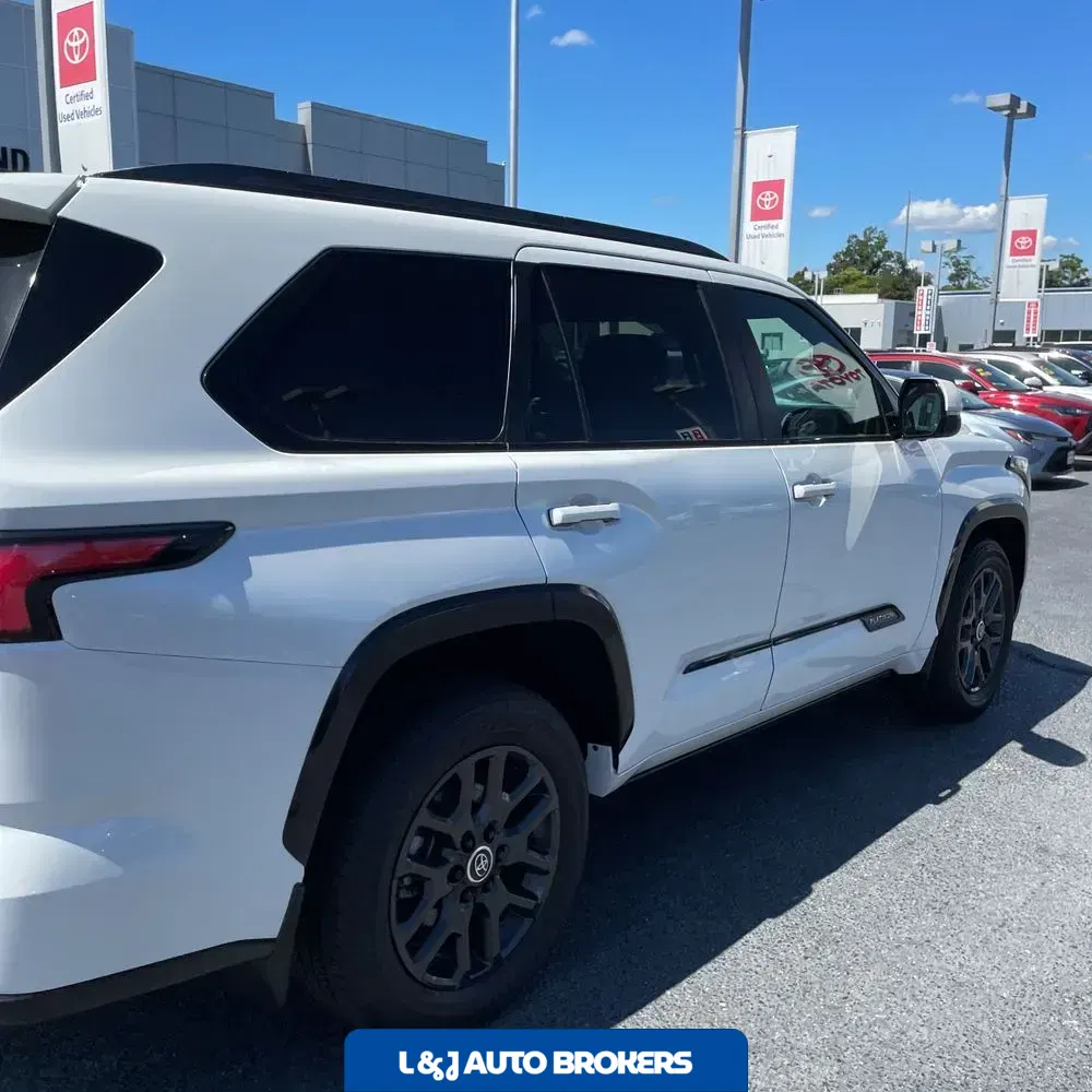 2024 Toyota Sequoia Platinum