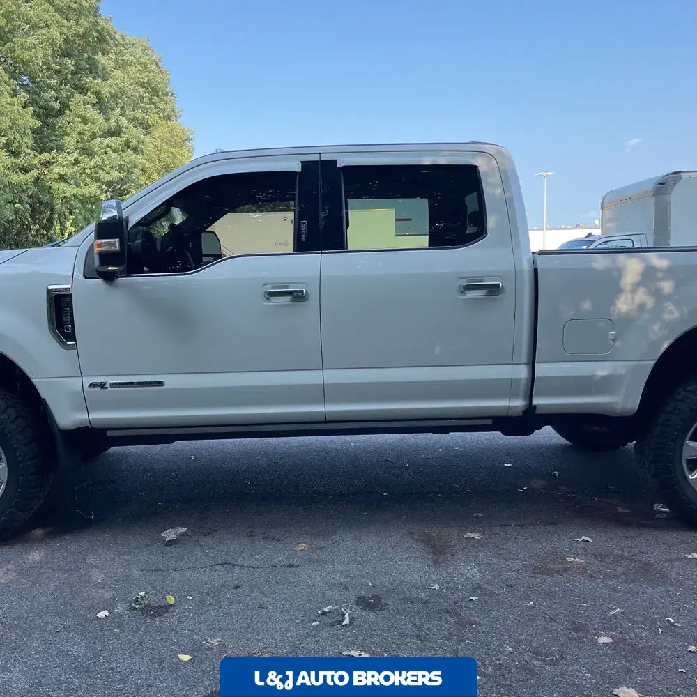 2022 Ford F-350 Super Duty Platinum
