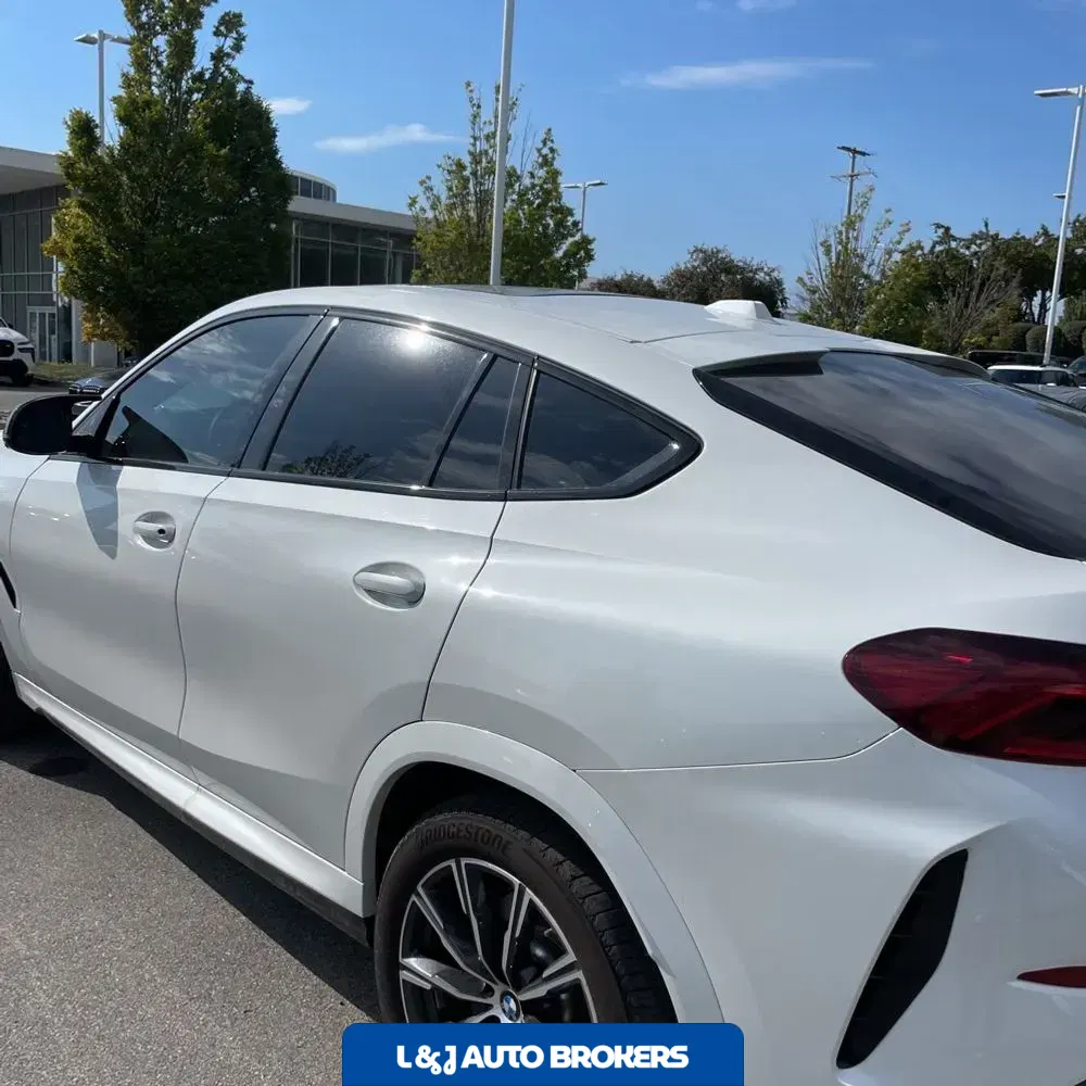 2024 BMW X6 M60i