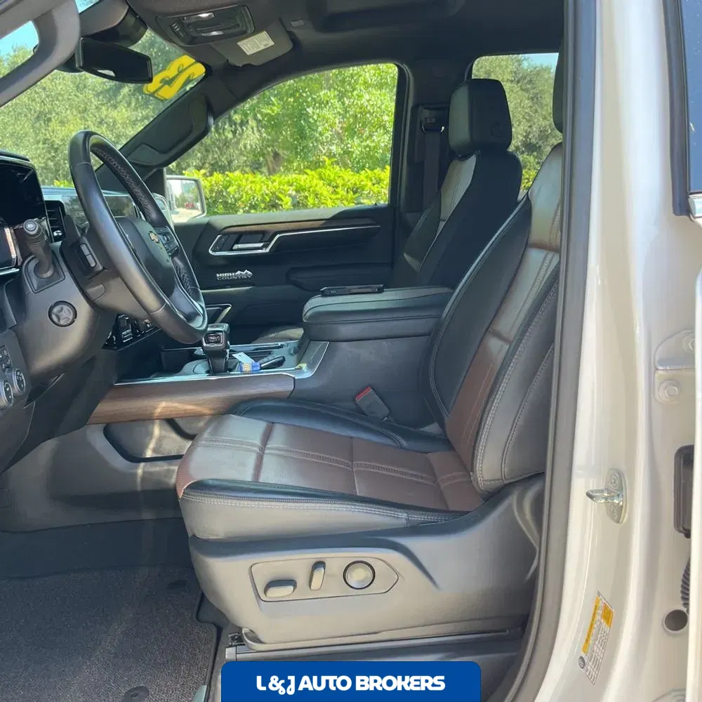 2023 Chevrolet Silverado 1500 High Country