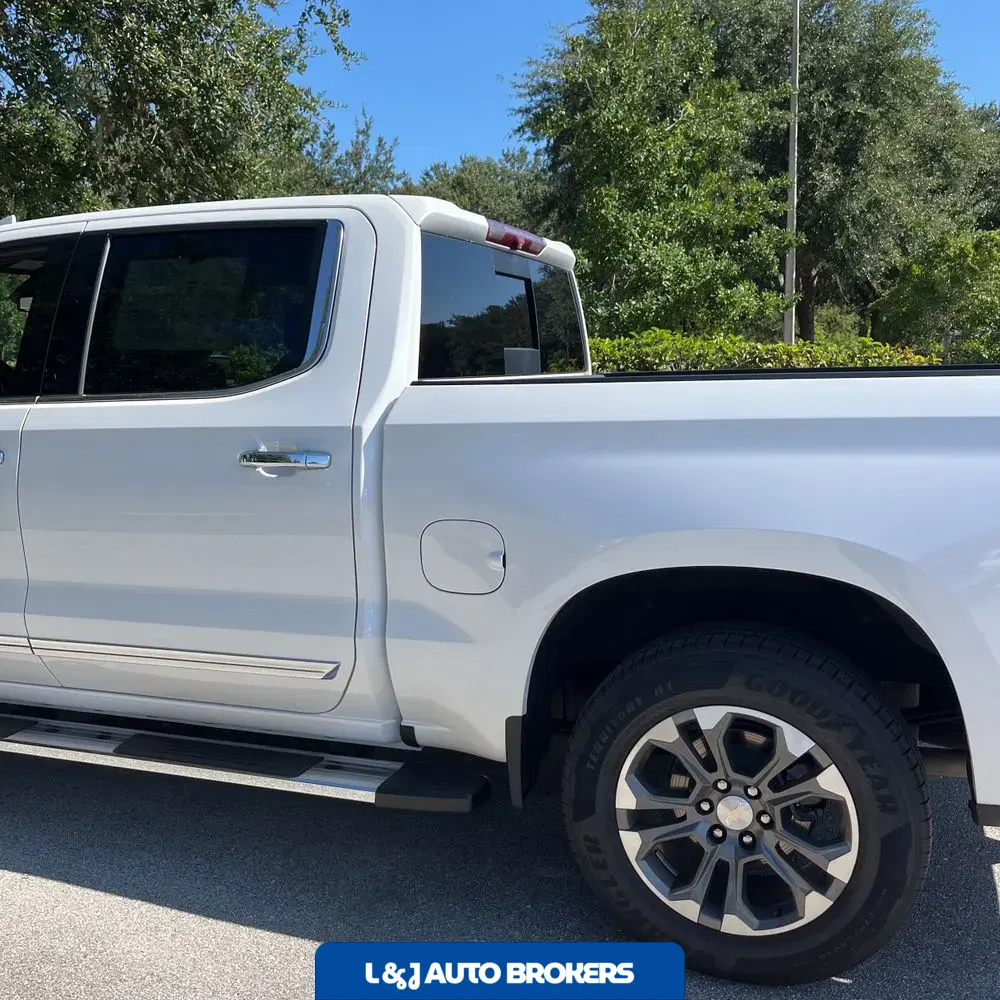 2023 Chevrolet Silverado 1500 High Country