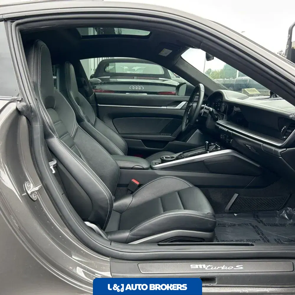 2022 Porsche 911 Turbo S